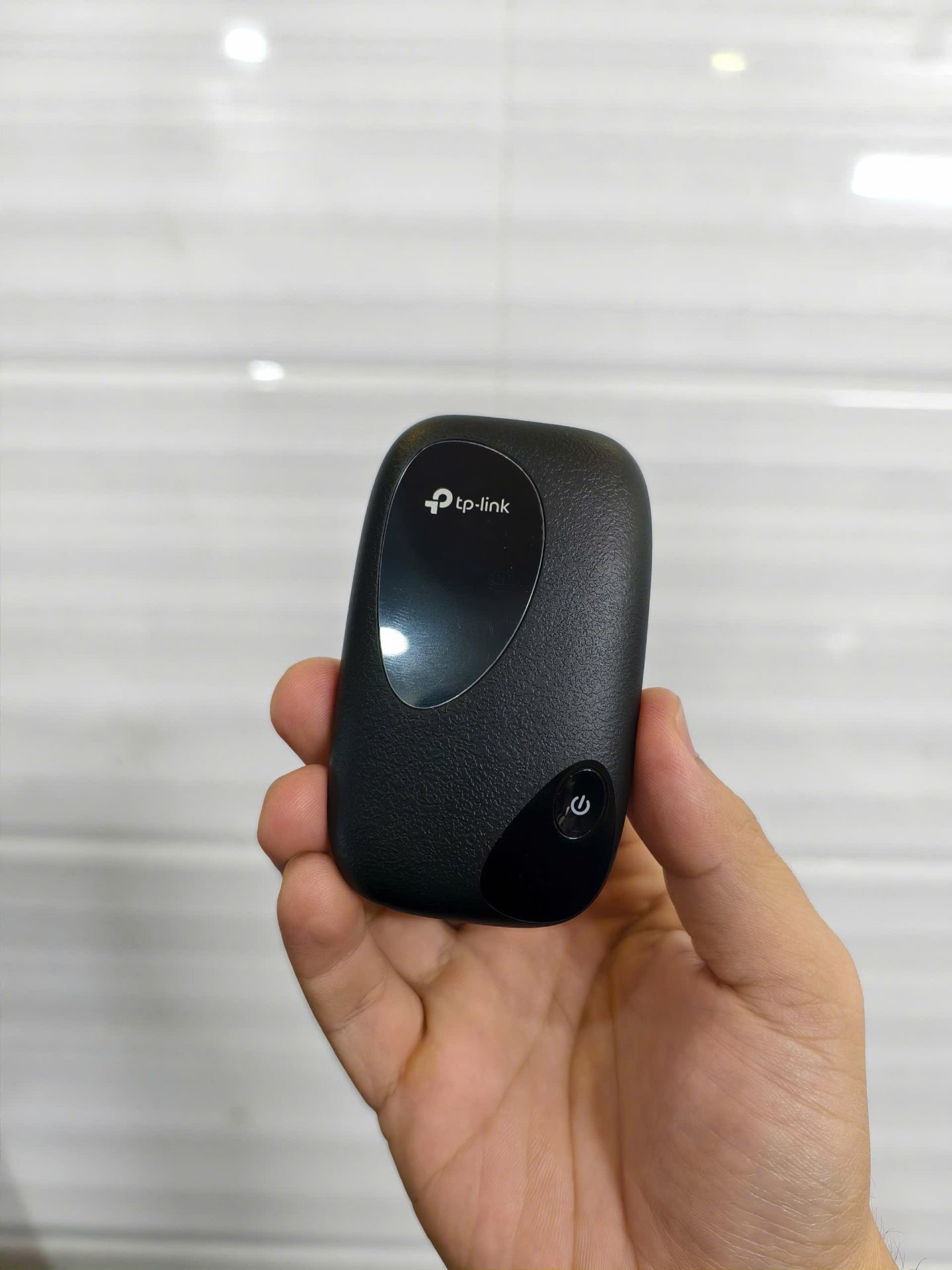 TPLink M7000