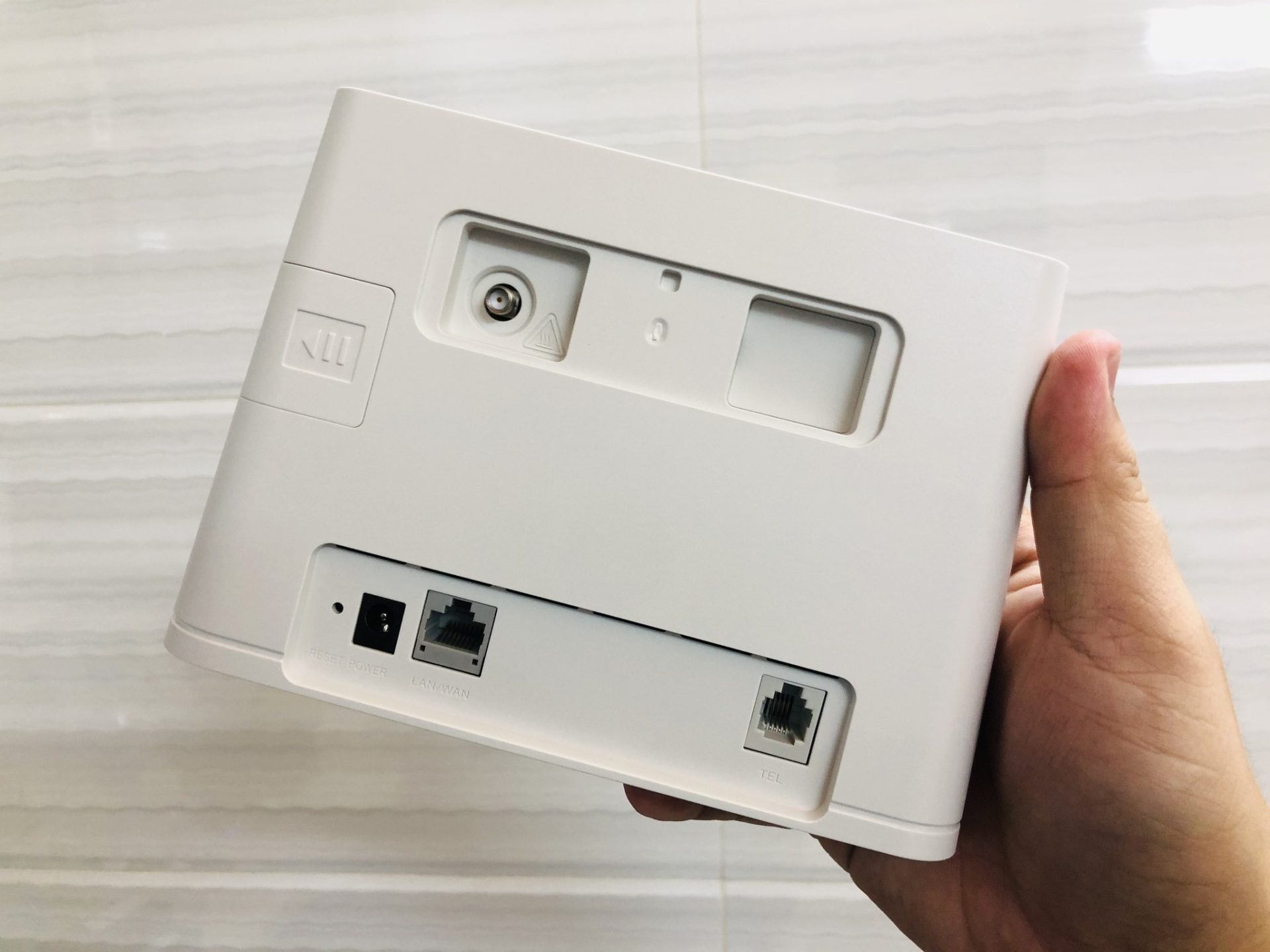 Bộ Phát WiFi 4G Huawei B311-221 chính hãng: Tốc Độ 150Mbps, Chịu Tải 32 User - Viễn Thông HHD - Ảnh 4