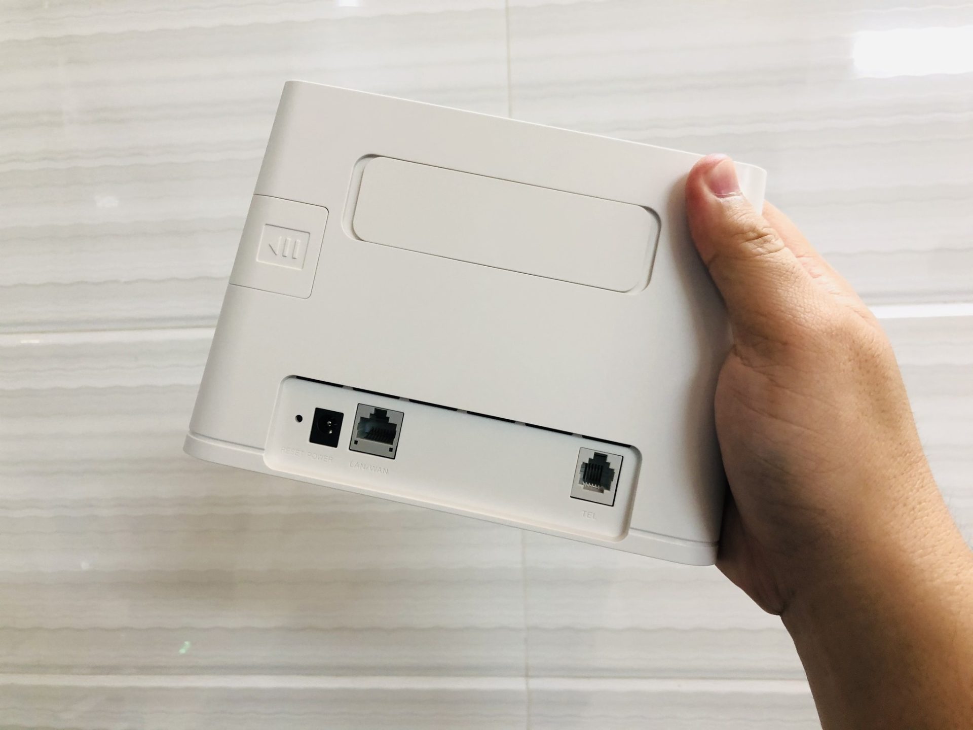 Bộ Phát WiFi 4G Huawei B311-221 chính hãng: Tốc Độ 150Mbps, Chịu Tải 32 User - Viễn Thông HHD - Ảnh 3