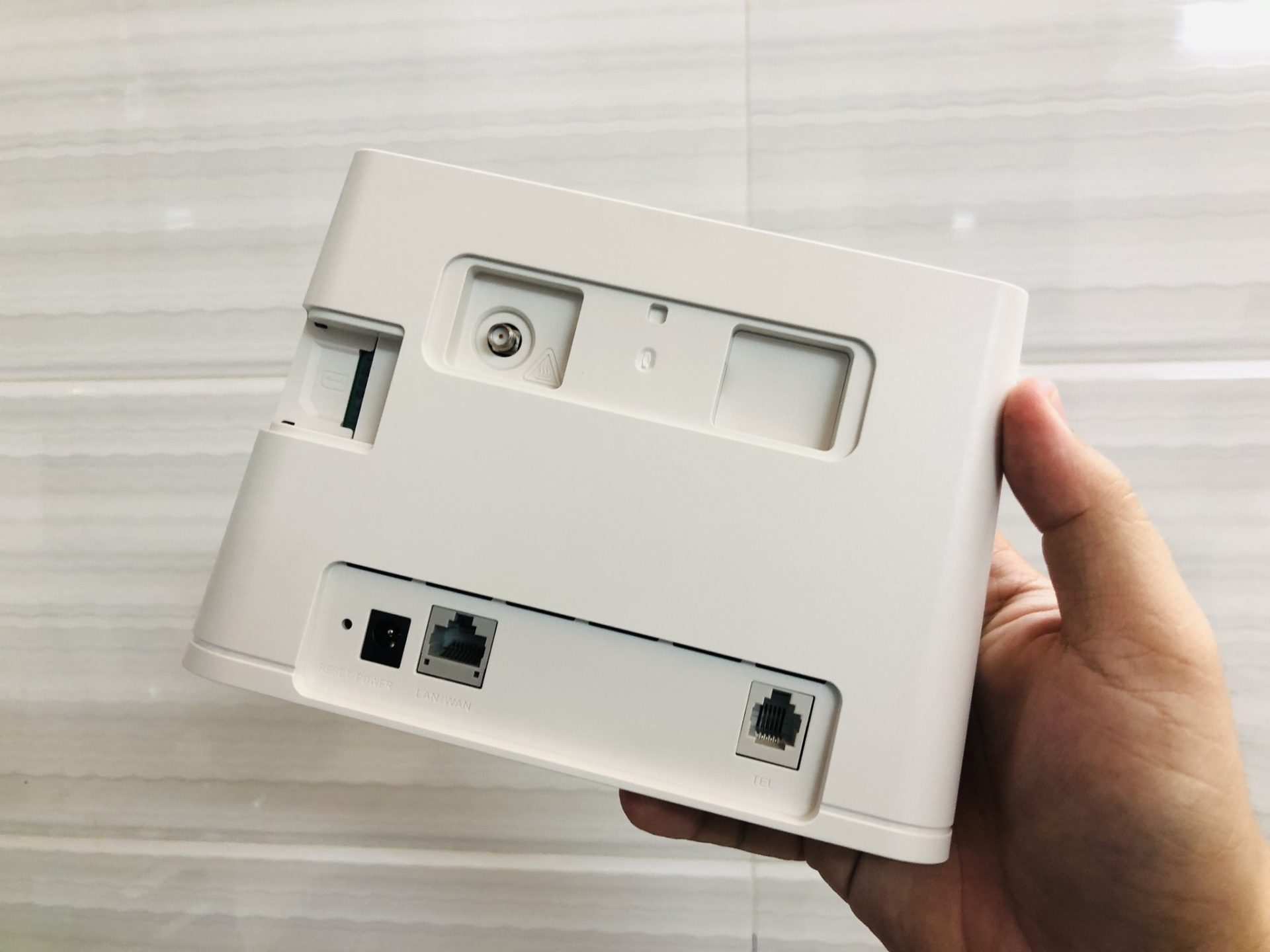 Bộ Phát WiFi 4G Huawei B311-221 chính hãng: Tốc Độ 150Mbps, Chịu Tải 32 User - Viễn Thông HHD - Ảnh 5