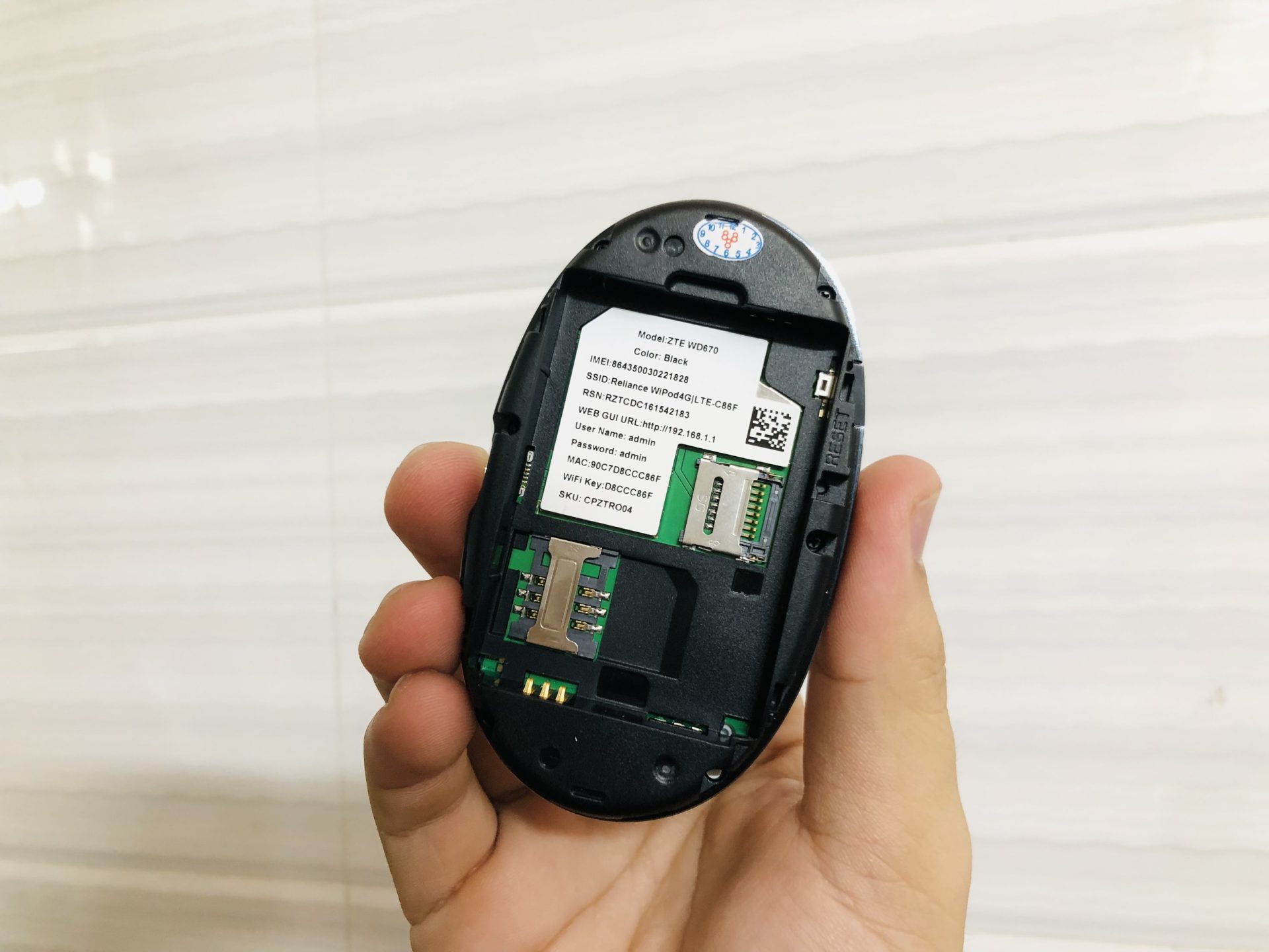 Bộ Phát Wi-Fi 4G ZTE WD670 - Tốc Độ 4G 150Mbps - Kết Nối 10 Thiết Bị - Pin 2300mAh Bền Bỉ - Viễn Thông HHD - Ảnh 3