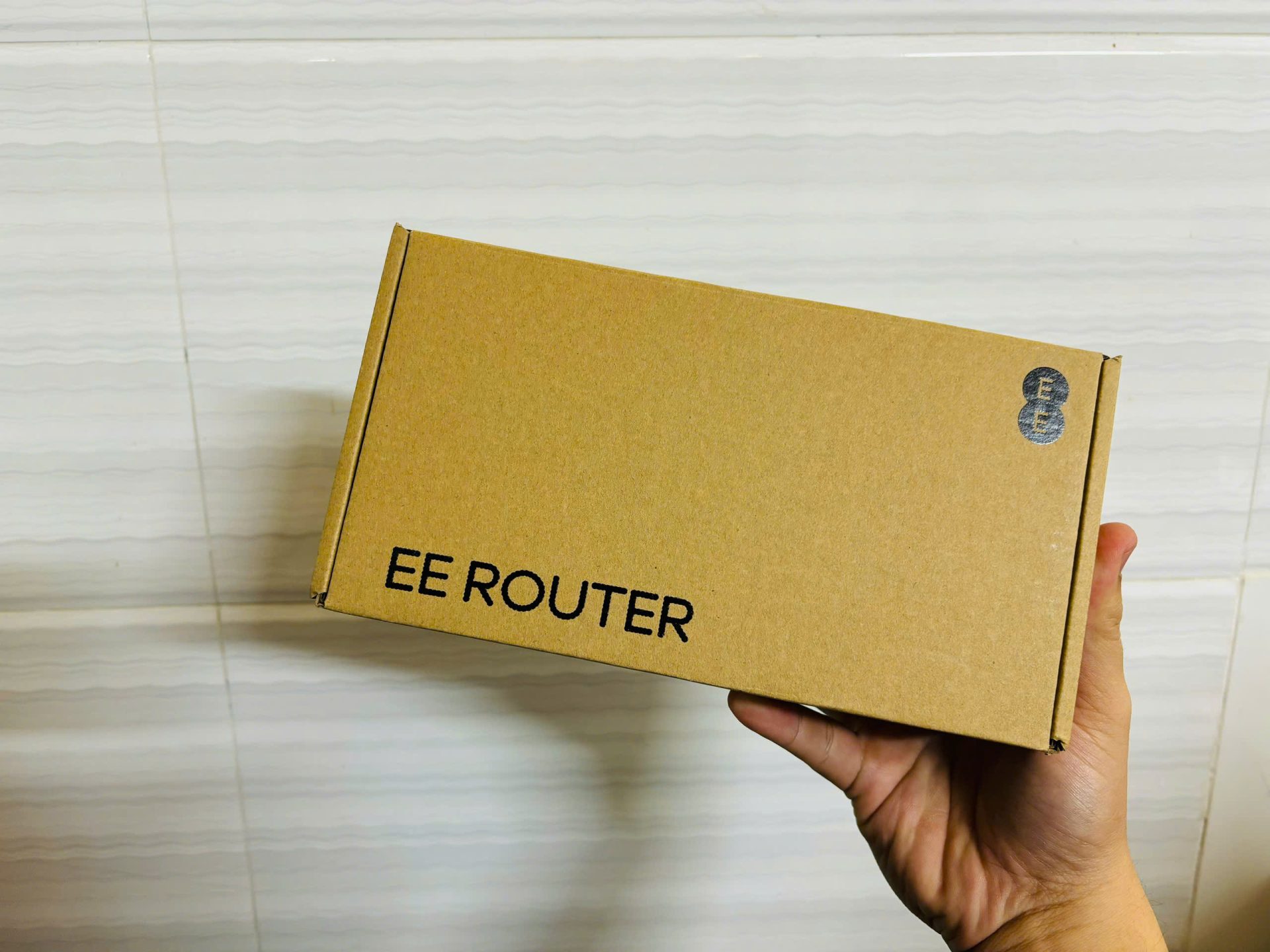 Bộ phát WiFi từ SIM 4G Alcatel 4GEE D412C57 - Tốc độ 300Mbps - hỗ trợ 64 users sử dụng cùng lúc - Viễn Thông HHD - Ảnh 9