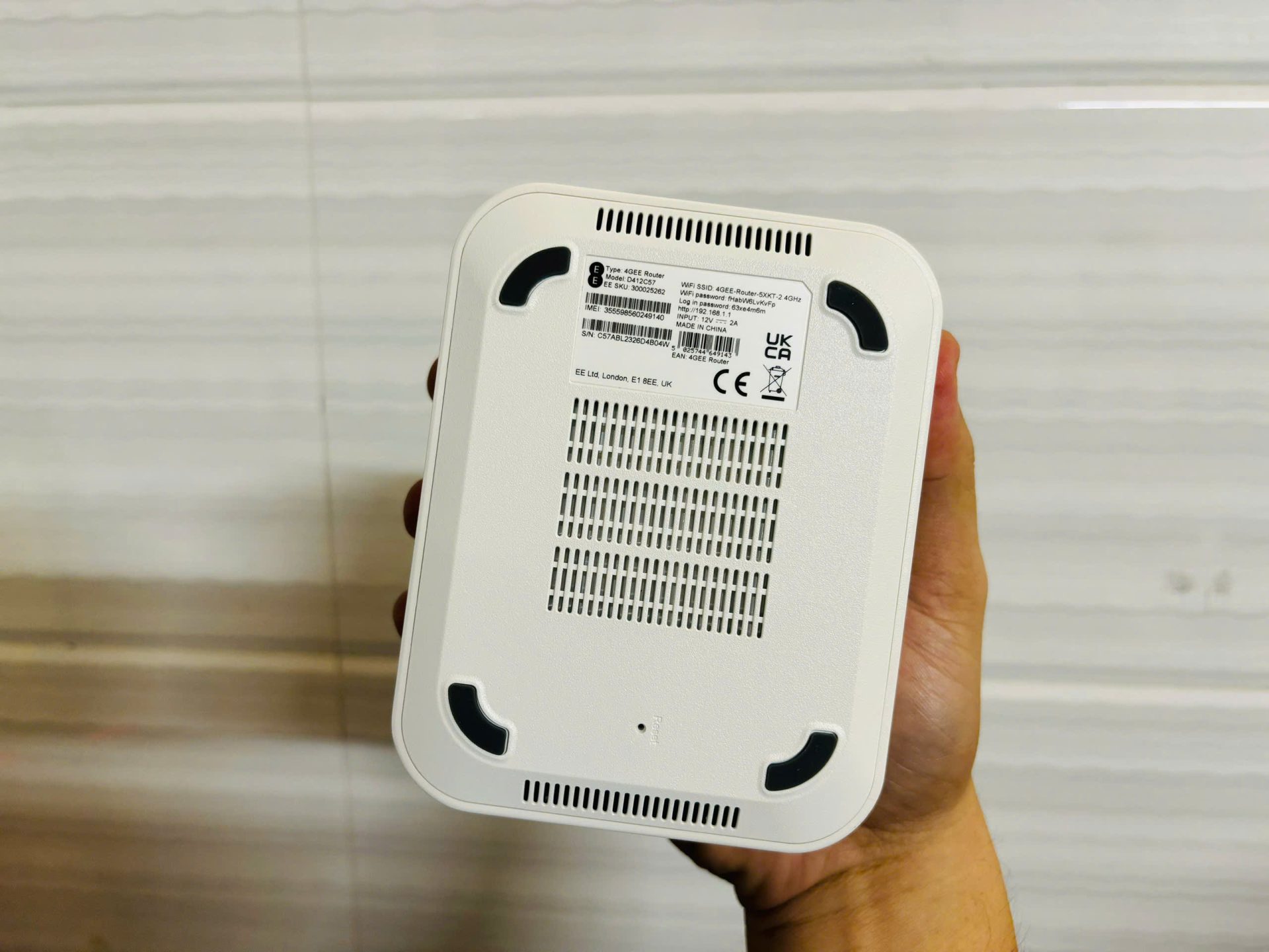 Bộ phát WiFi từ SIM 4G Alcatel 4GEE D412C57 - Tốc độ 300Mbps - hỗ trợ 64 users sử dụng cùng lúc - Viễn Thông HHD - Ảnh 6