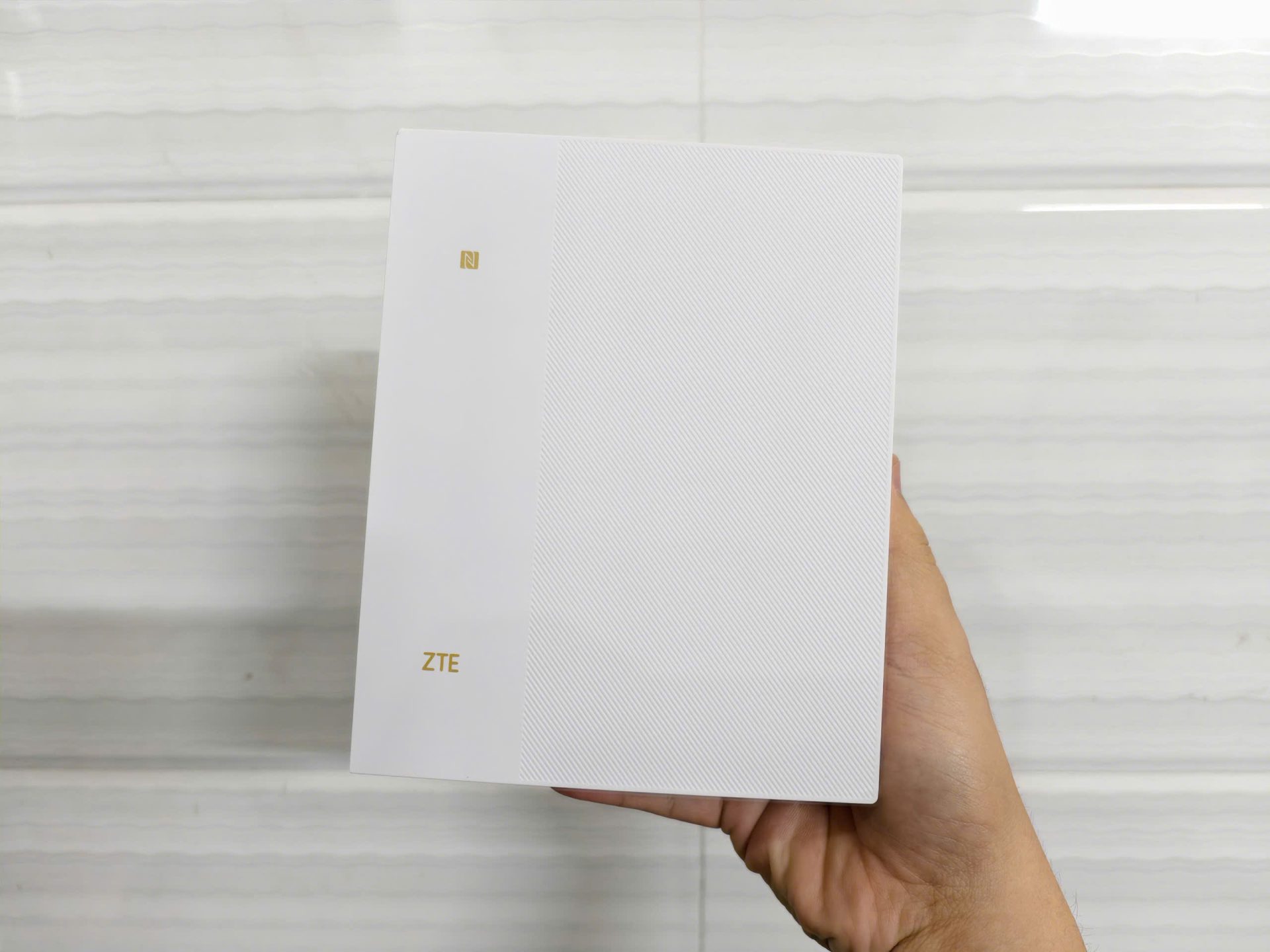 Bộ phát Wifi từ SIM 4G ZTE MF297D - Router LTE Cat12 - Tốc độ 600Mbps - Wifi AX 3000Mbps - Viễn Thông HHD - Ảnh 2