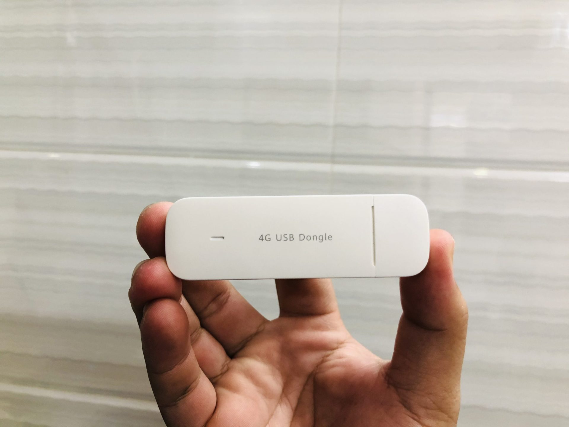 USB DCOM 4G Huawei E3372-325 Hilink: Đổi IP Cực Nhanh, Hỗ Trợ IPv4 IPv6 - Tốc Độ 150Mbps - Viễn Thông HHD - Ảnh 2