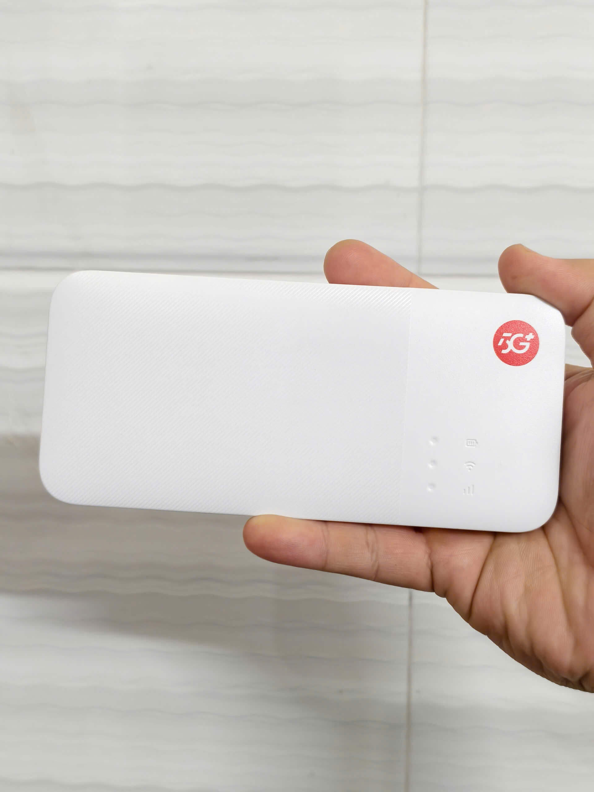 Bộ Phát WiFi Di Động ZTE U50s 5G: Tốc Độ Chuẩn Wi-Fi 6 1800Mbps, Pin Khủng 10.000mAh - Ảnh 2