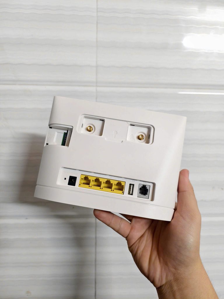 cong-lan-gigabit-huawei-b315